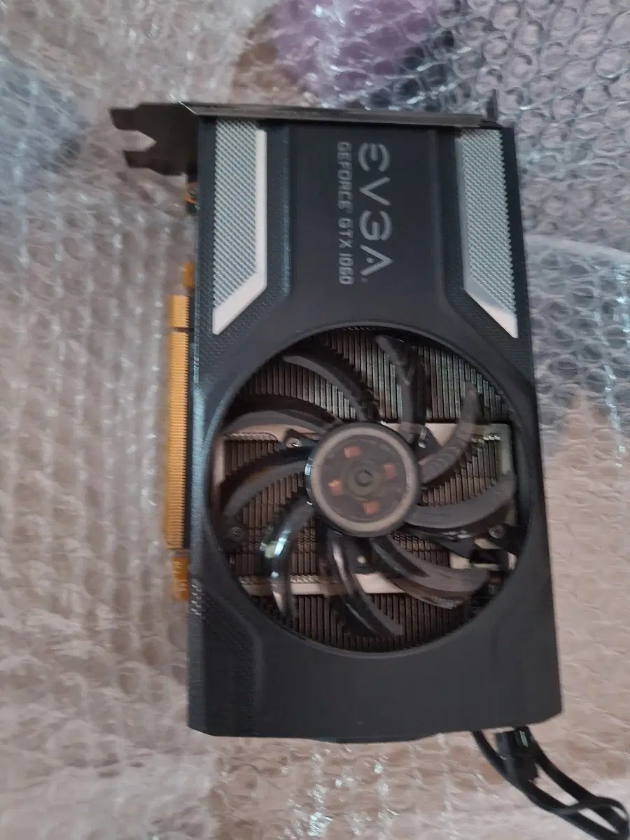 EVGA 지포스 GTX 1060 그래픽카드 고장