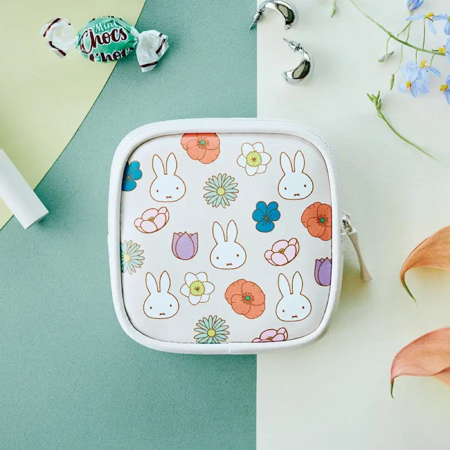 일본 플라워 미피 miffy 레더 스퀘어 파우치 미개봉 새상품
