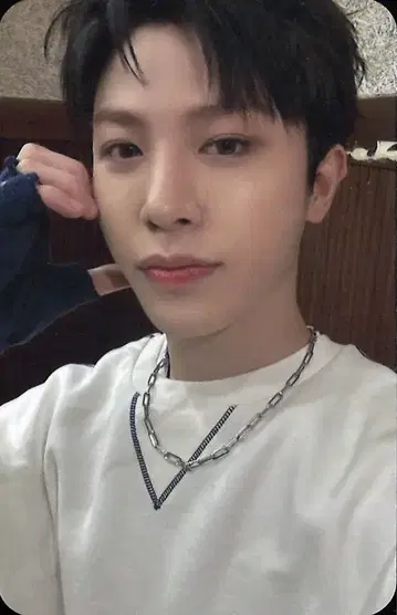 TREASURE JUNGHWAN PLEASURE BLUE 회장 한정판 트레이딩 카드