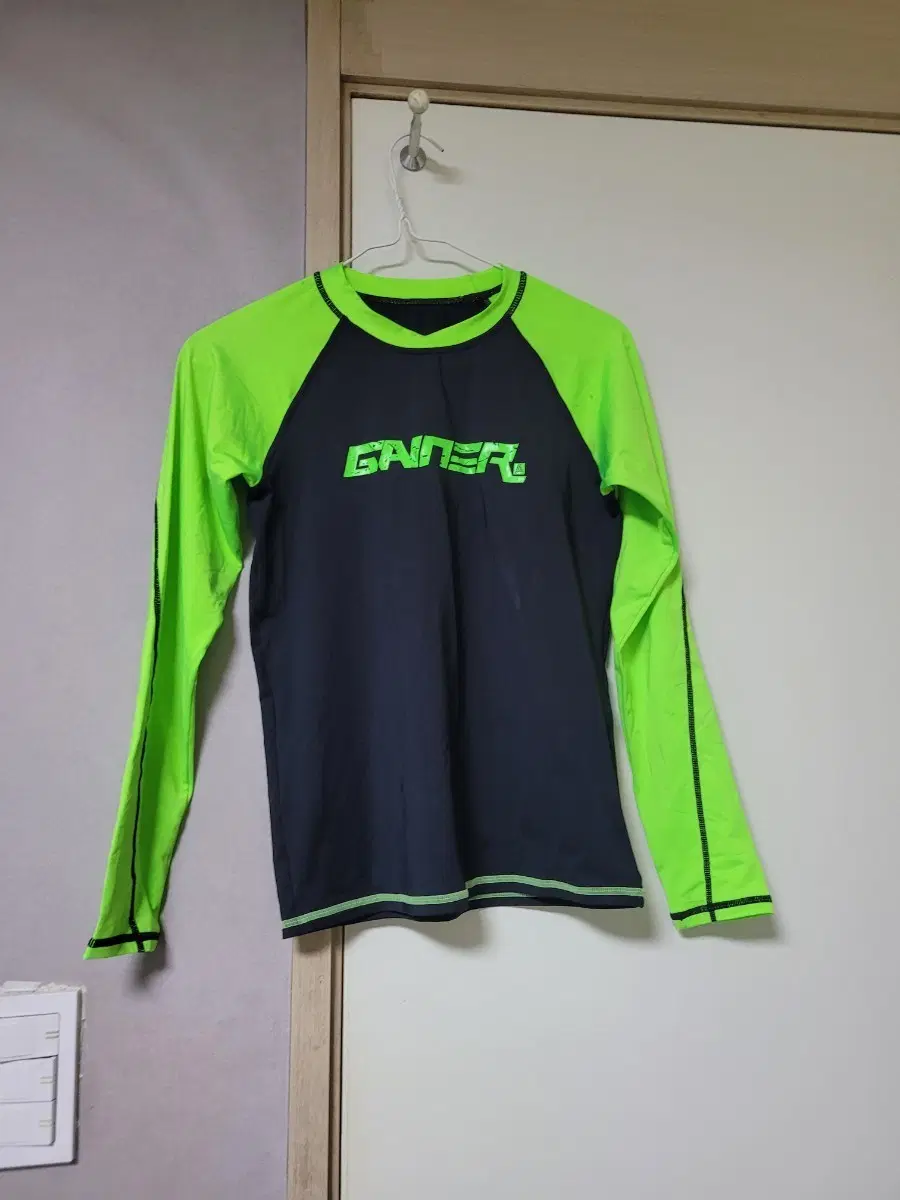 라티카 (LATIKA) / GAINER 로고품번: LBS3728사이즈: 호칭 80 (권장 연령 13~14세 / 가슴둘레 80cm)
