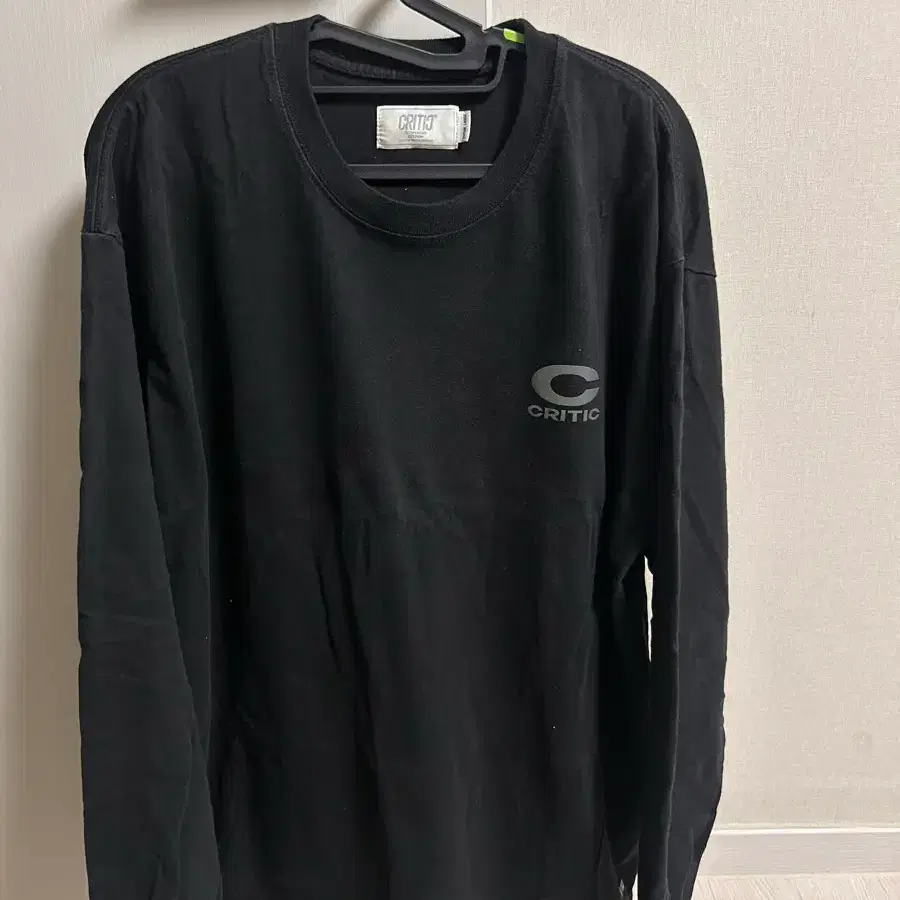 크리틱 긴팔 티셔츠 블랙 XL