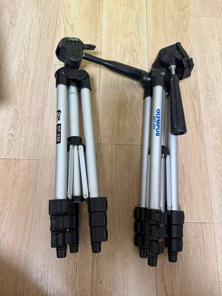 올림푸스 GCT-450 삼각대 FOX DT-330등 두개