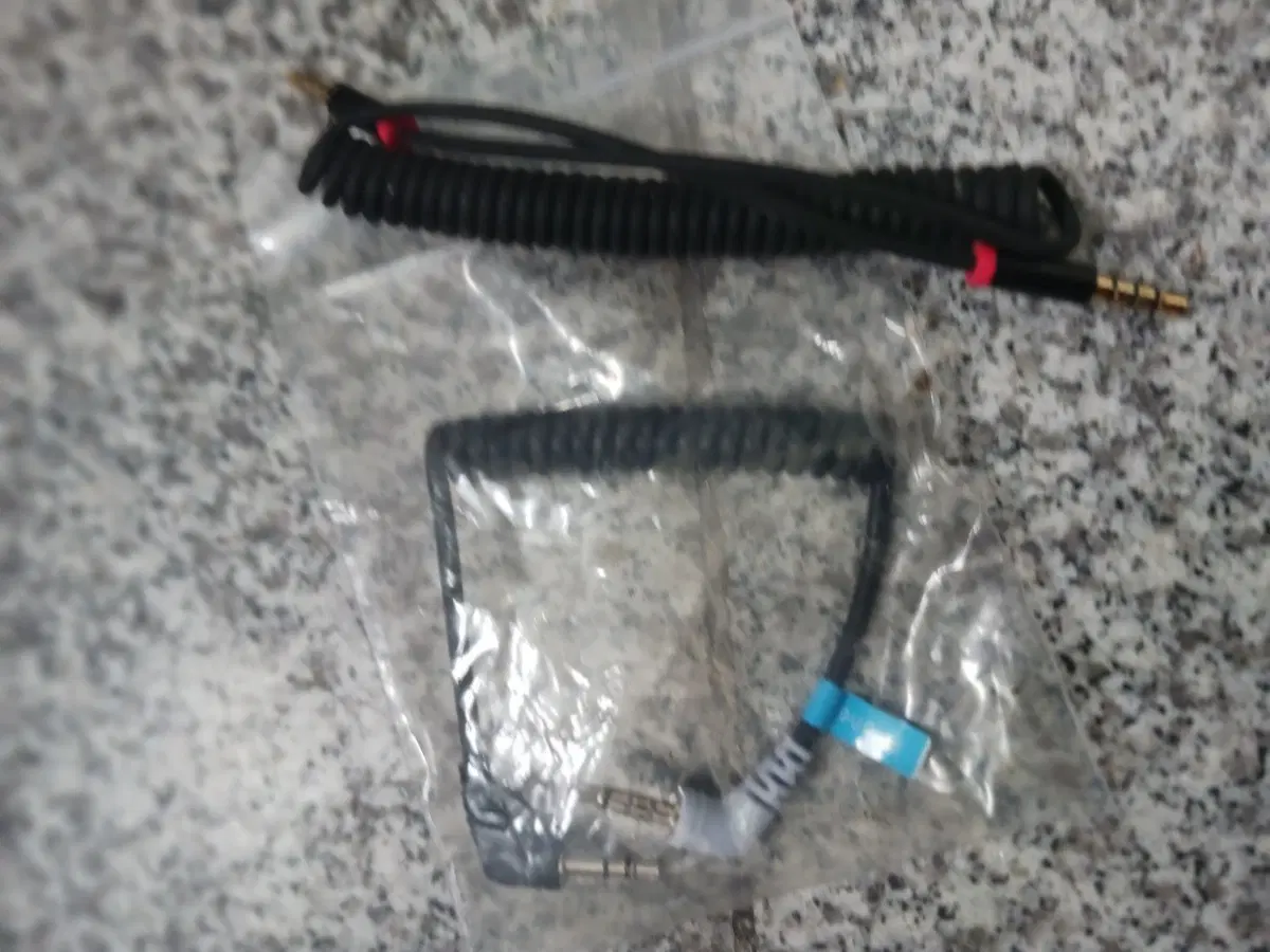 마이크선 2개