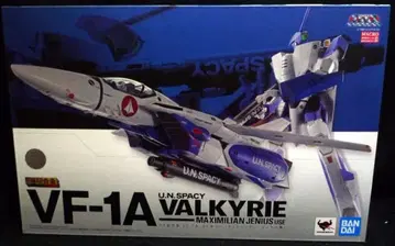 반다이 초시공 요새 마크로스 DX 초합금 VF-1A 발키리 (맥시밀리안 제너스기)