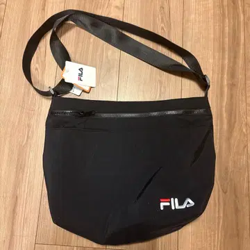 FILA 숄더백 블랙 택 포함