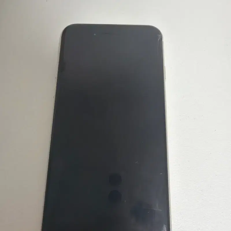 아이폰 se3 화이트 64GB 노박스 사용감있음 흡집있음