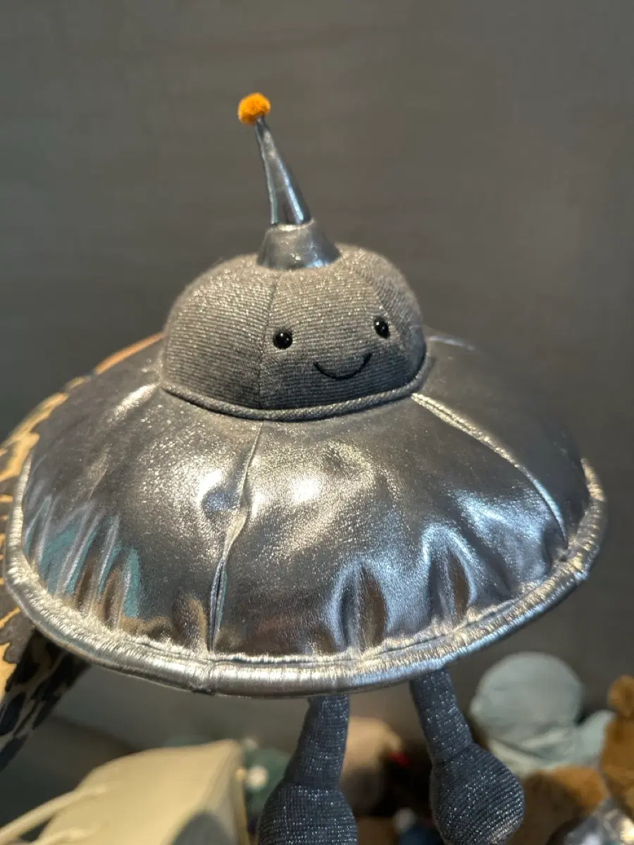 Jellycat 우주선 인형 실버