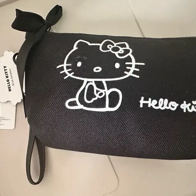 헬로키티 파우치 블랙