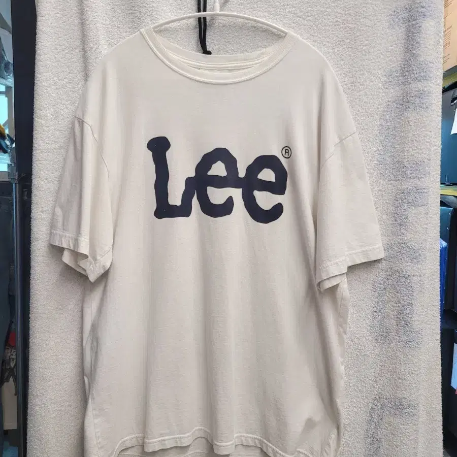 Lee 라운드 반팔티 남성 L