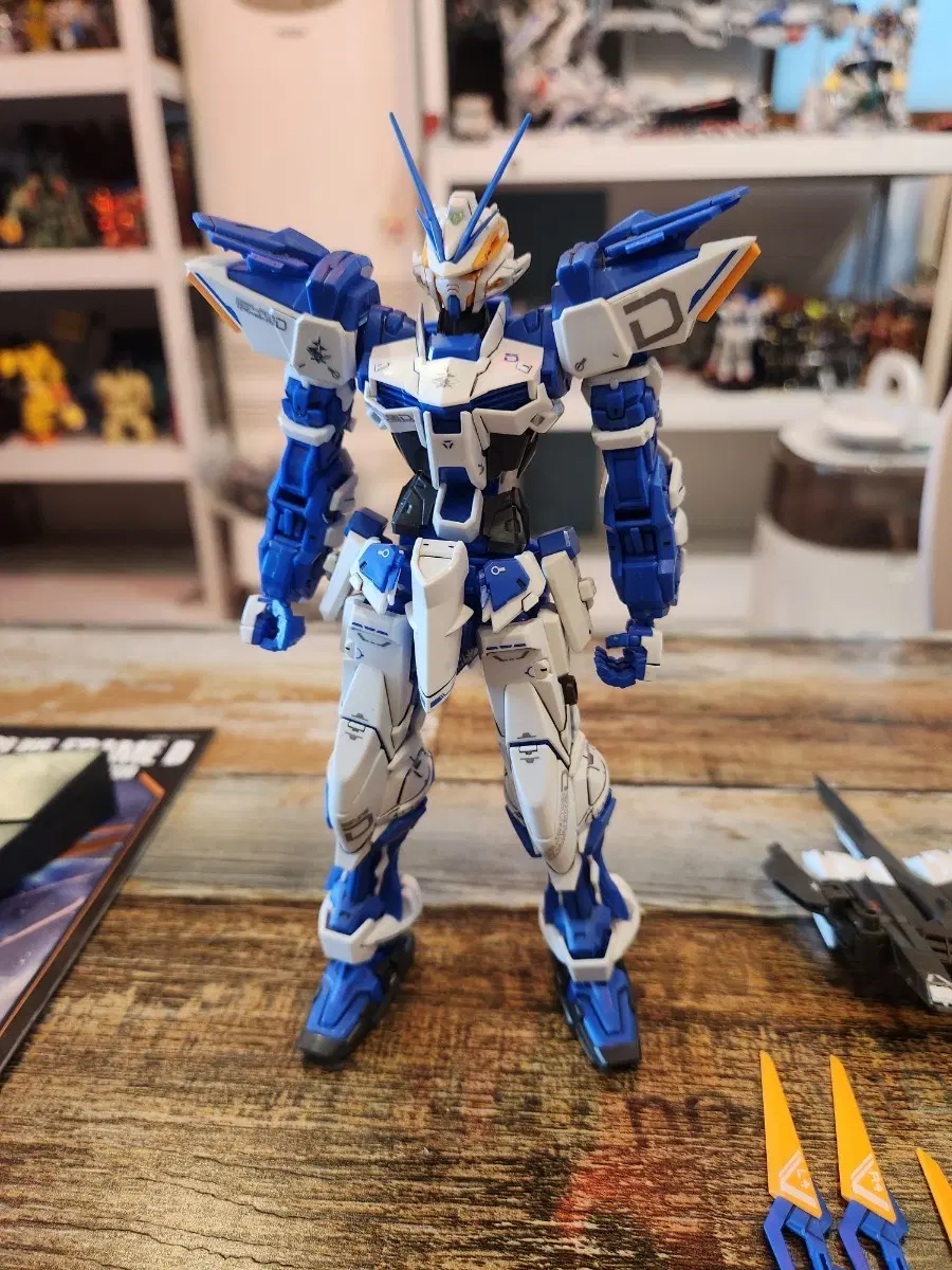 MG 블루프레임 건담