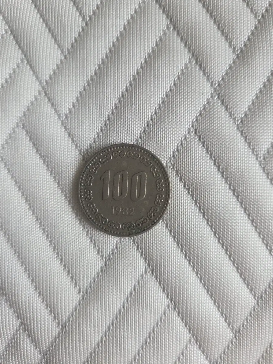 1982년 100원