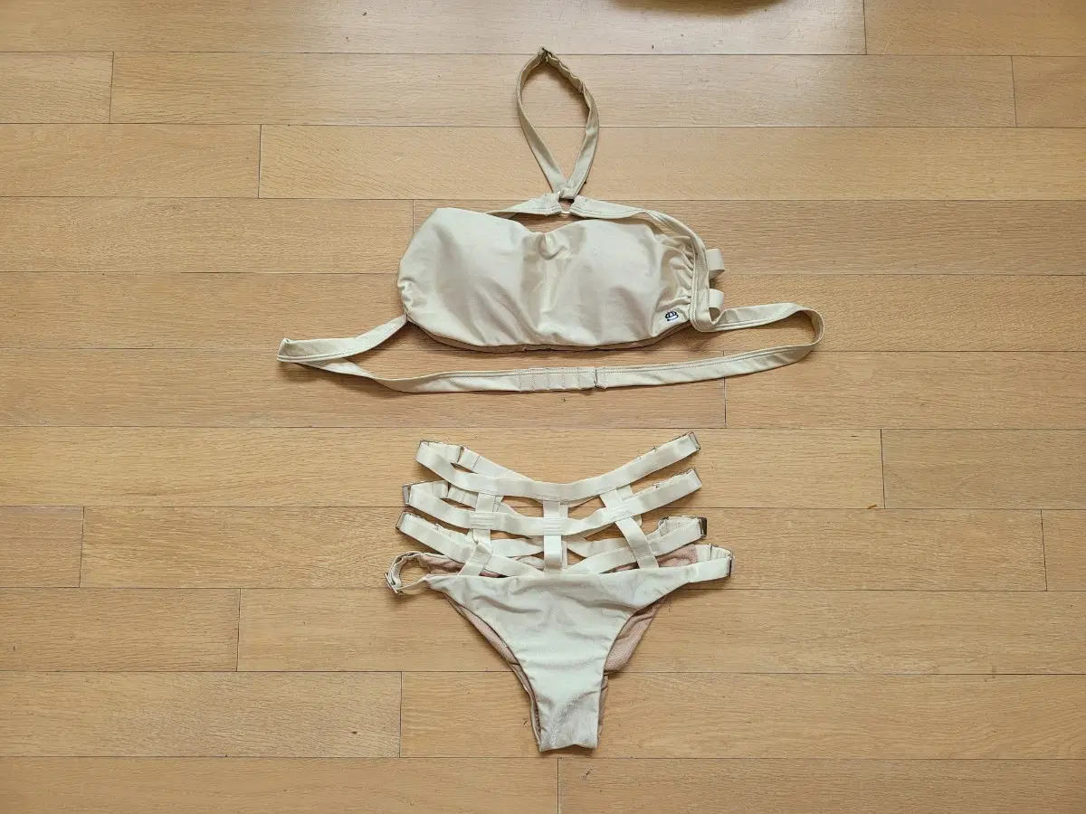 폴웨어 투애니원그람스 비키니 폴복 폴댄스의상