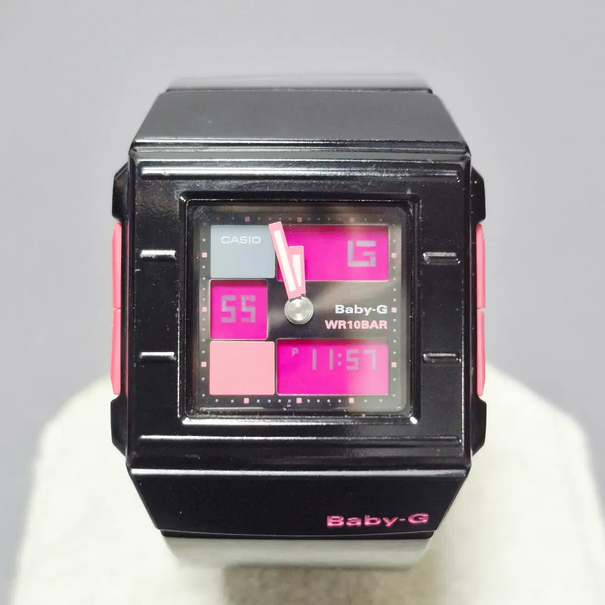 카시오 Baby-G BGA-200 블랙&핑크 사각시계