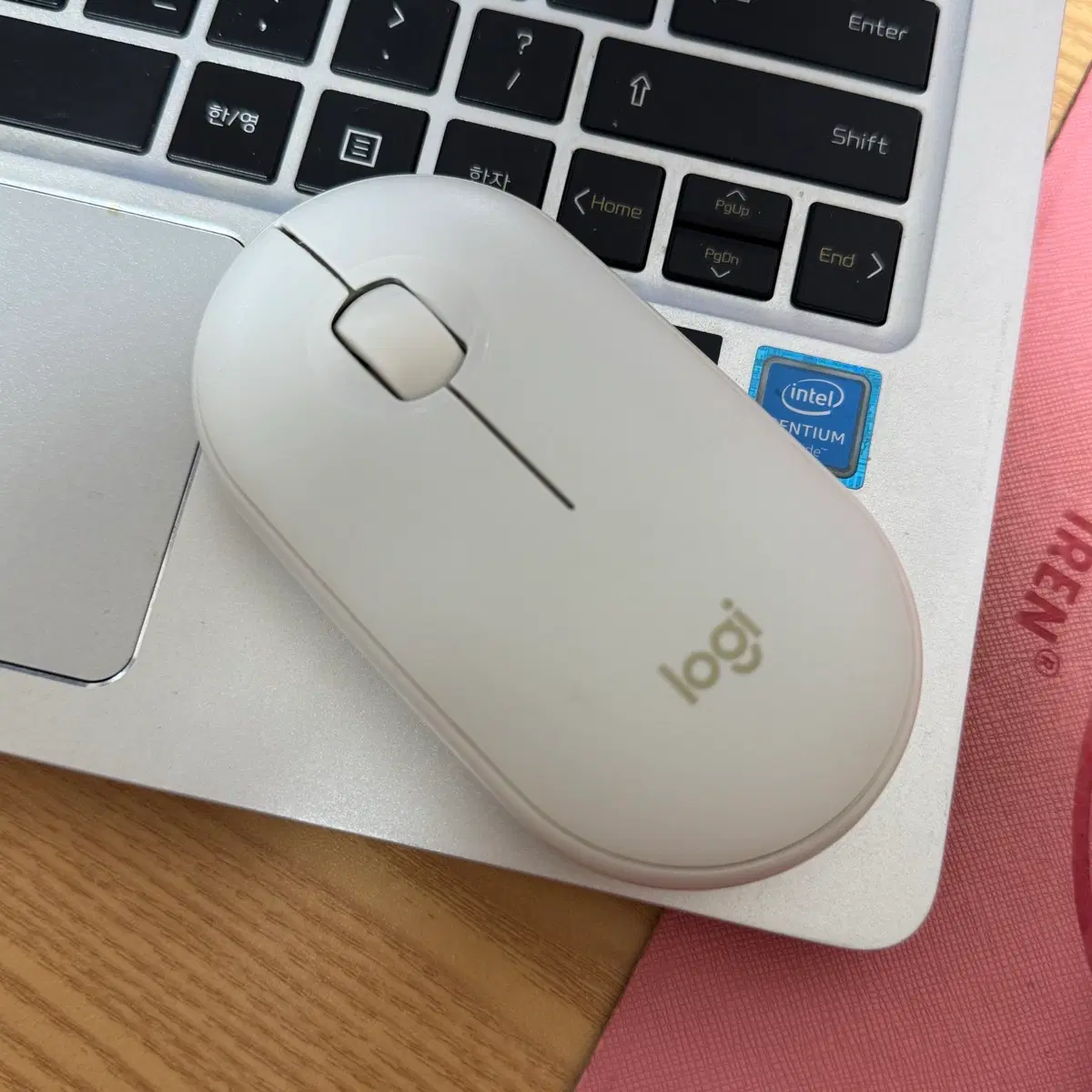 로지텍 무선 마우스 m350 화이트
