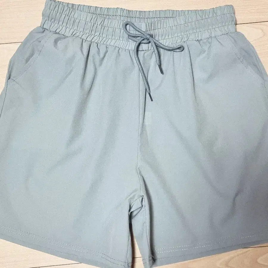 [급처/만 원] 시원한 여름 나일론 밴딩 반바지 두 장