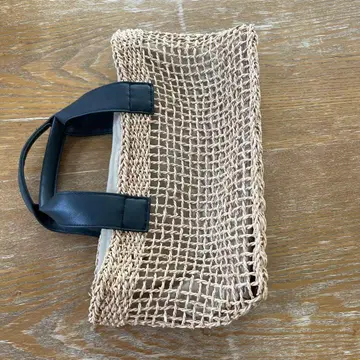 메쉬 바스켓백 베이지 블랙