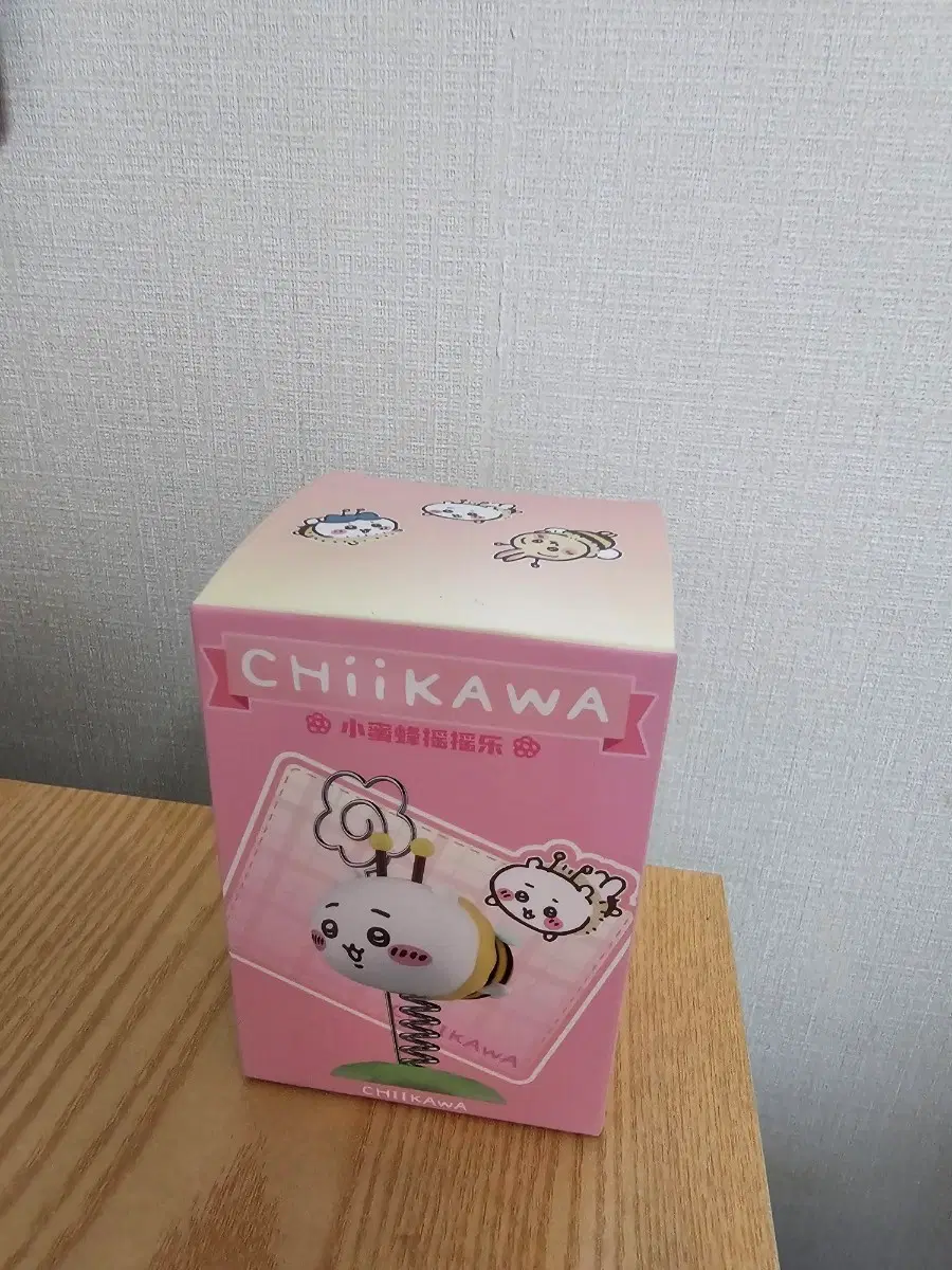 치이카와 꿀벌 메모꽂이 피규어