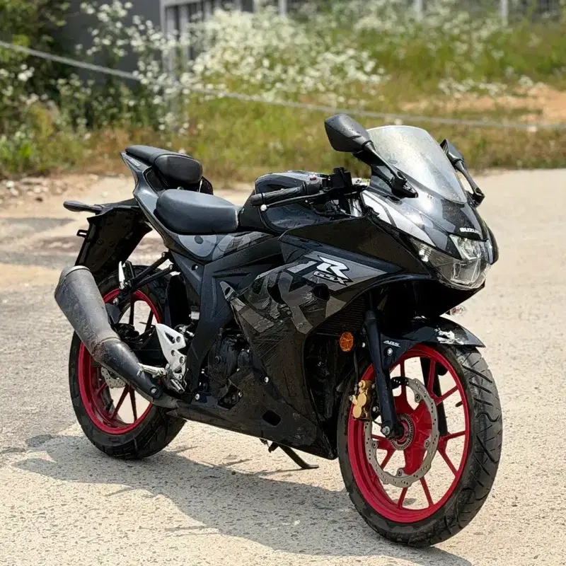 스즈키 gsxr125 21년식 3만km 판매합니다