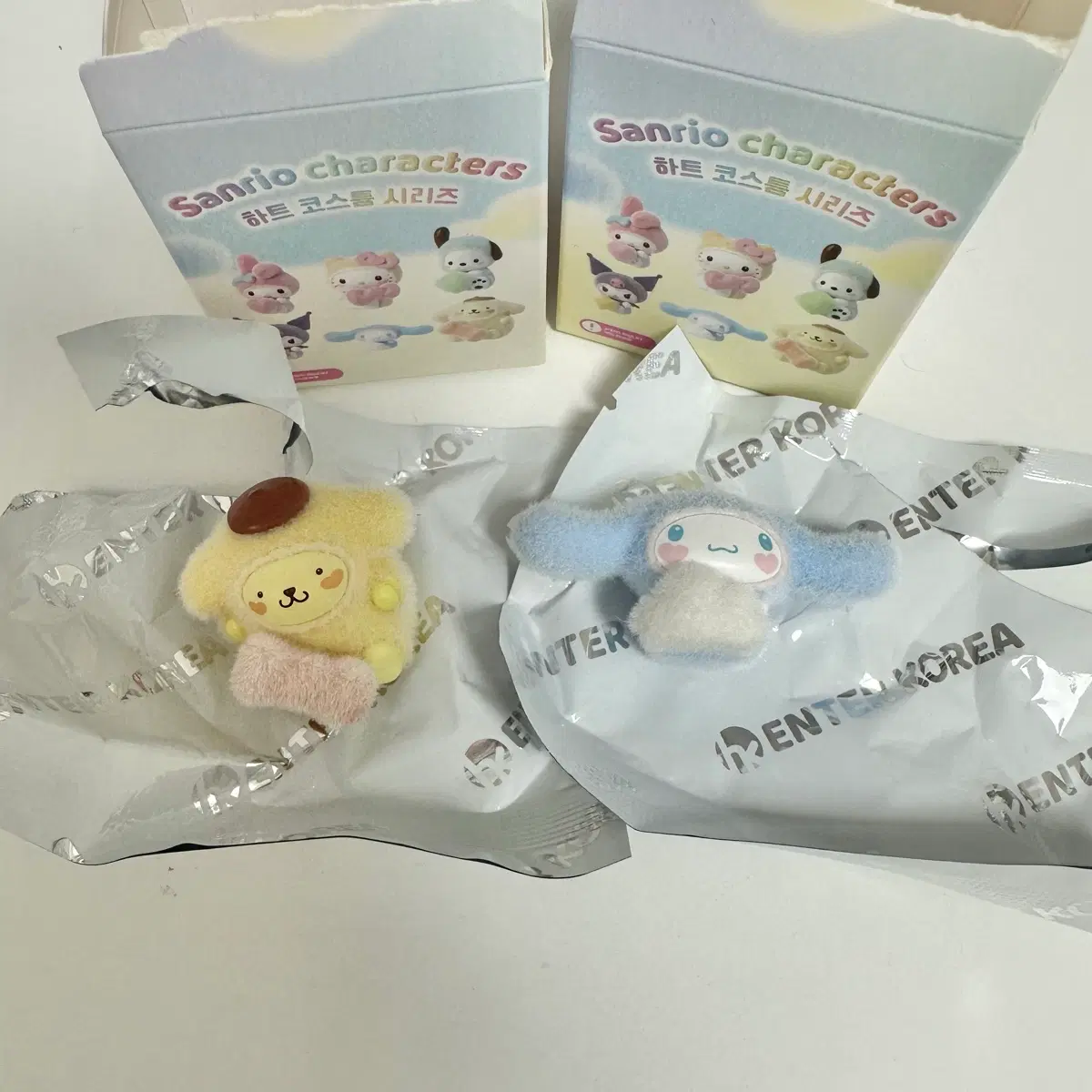 (단순개봉) 산리오 하트코스튬 폼폼푸린 시나모롤 플로키 피규어 세트