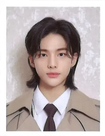 StrayKids SKZ-X 1ST 현진 증명사진