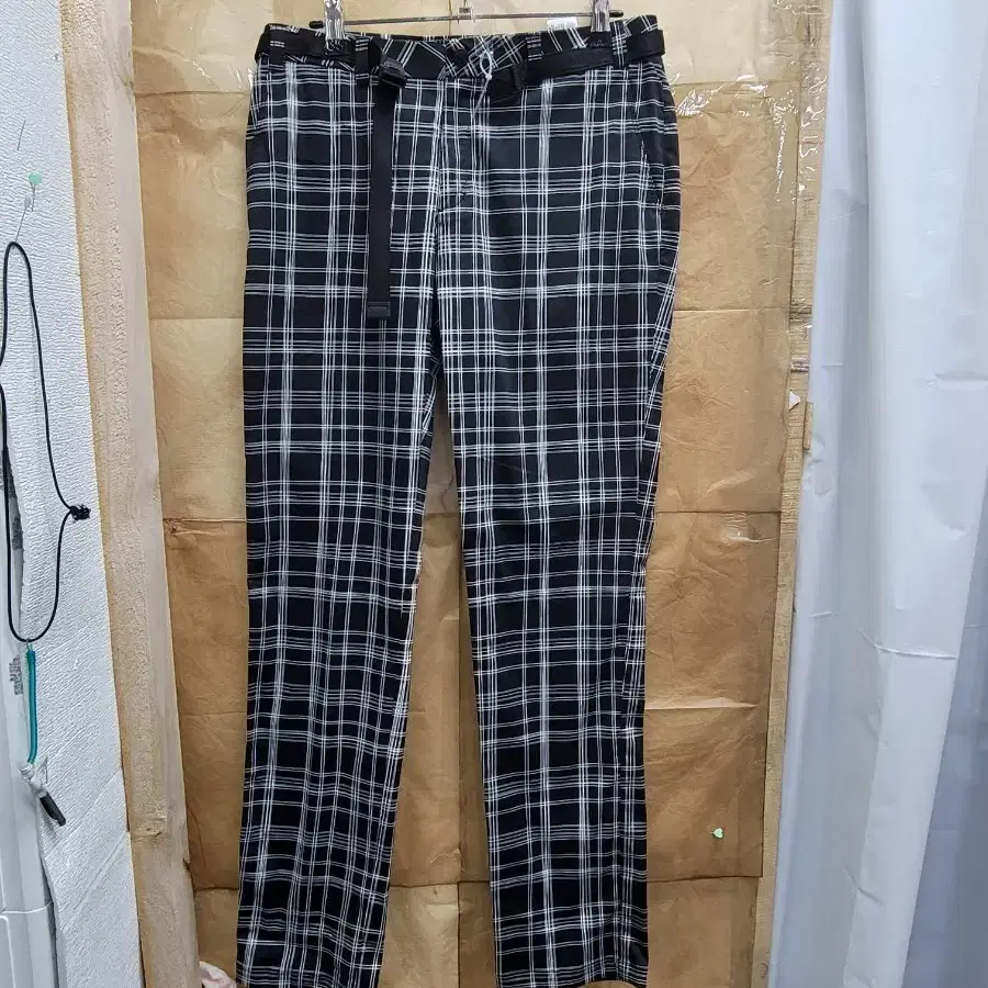 MERRELL체크 벨트 바지 블랙/화이트