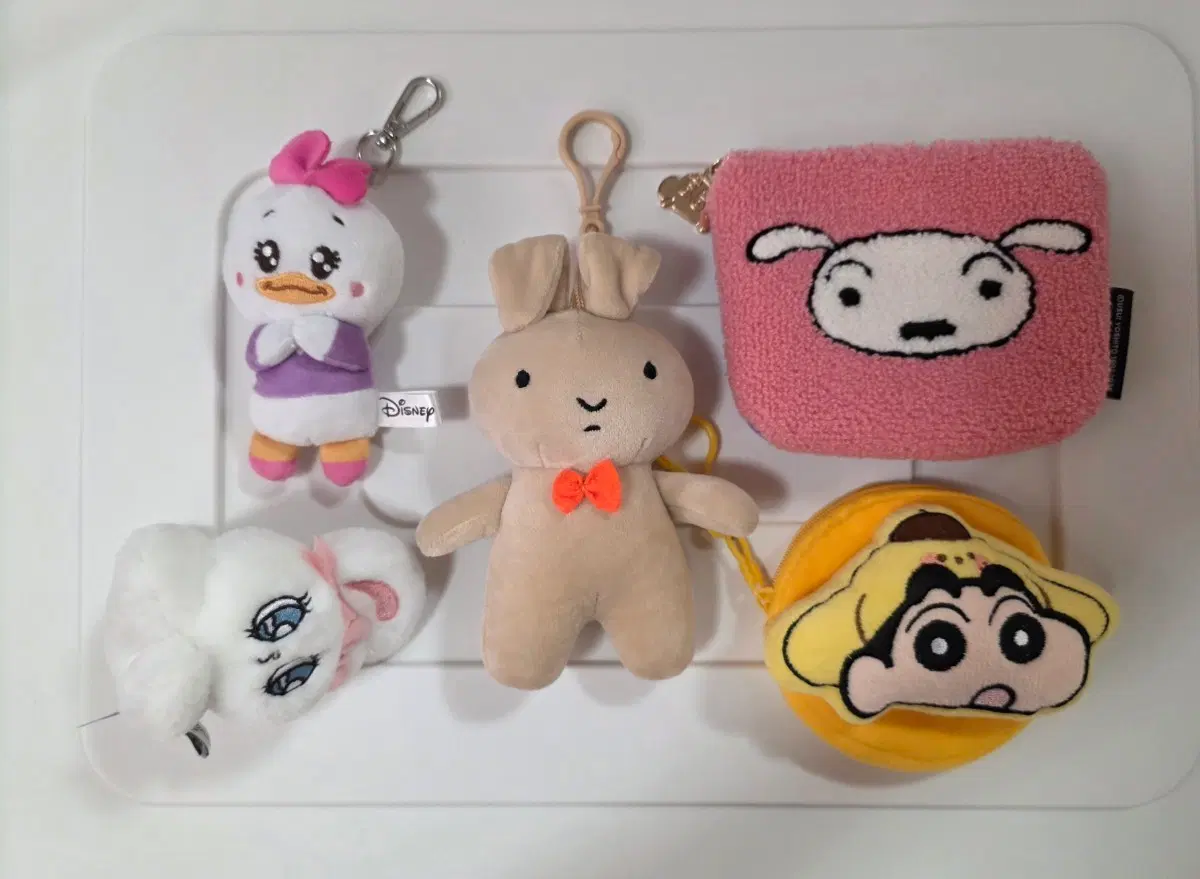 중고) 유리토끼 키링 데이지덕 키링 에스더버니 키링 흰둥이 파우치 짱구 파우치