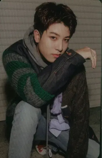 TREASURE BLACKver. SO JUNG HWAN 3)THE FIRST STEP:CHAPTER THREE B