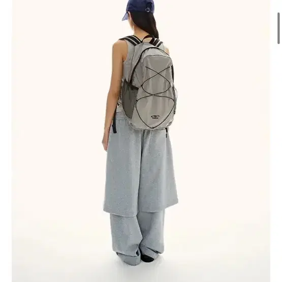 Lmc 오벌 글로브 스트링 백팩 gray OS