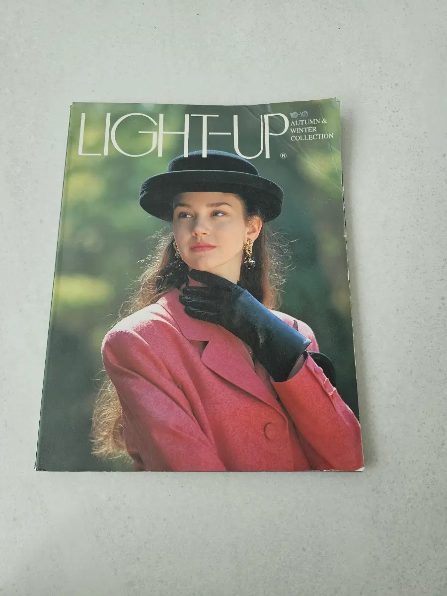 일본 빈티지 LIGHT-UP 가을겨울 패션 카탈로그 오래된 패션 화보집일본 LIGHT-UP AUTUMN WINTER COLLECTION