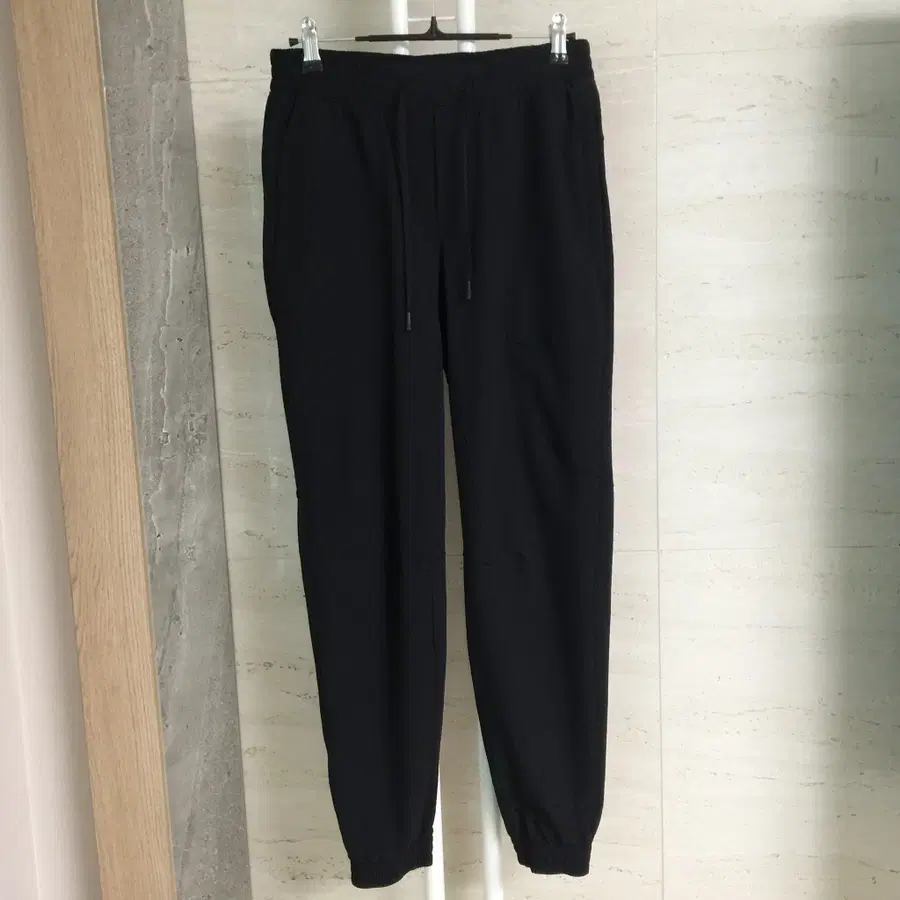 룰루레몬 25년 텍스처드 조거 팬츠 XS(26)