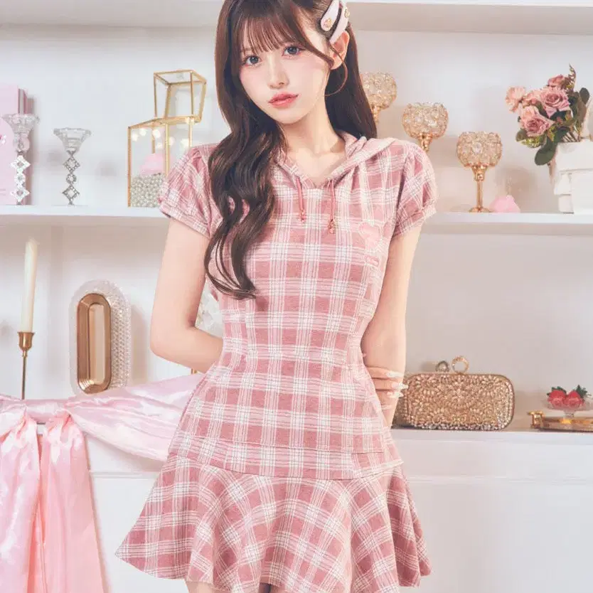 ReAmour 레아무르 하트 자수 후드 반팔 원피스