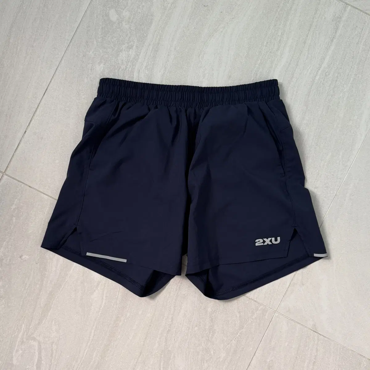 2xu 에어로 5인치 쇼츠