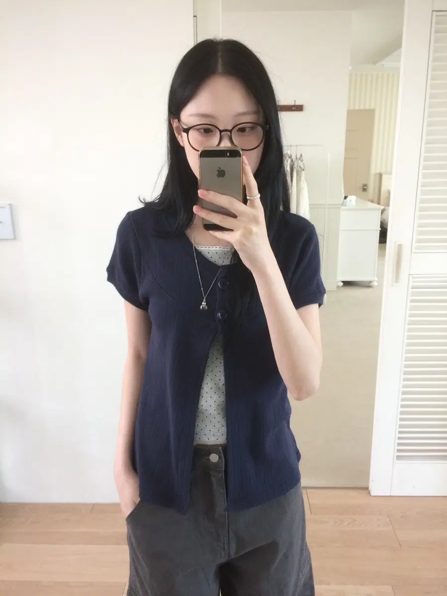 오픈 버튼 절개 레이어드 반팔 가디건