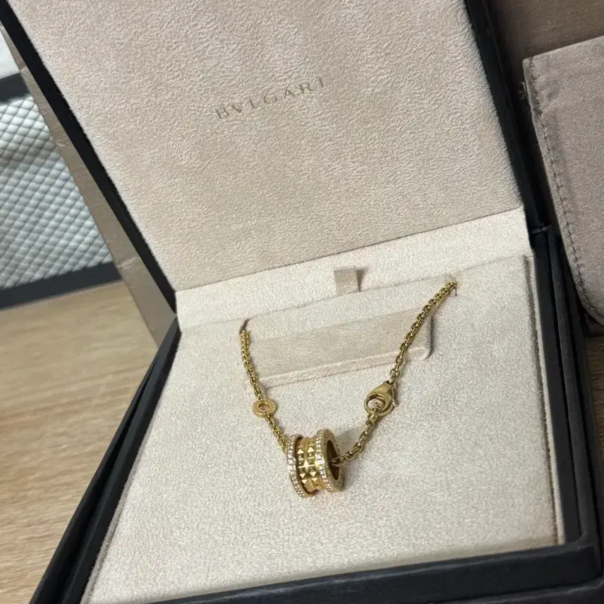 불가리 비제로원 락 펜던트 18K 옐로우골드 다이아 목걸이 358349 사진 3