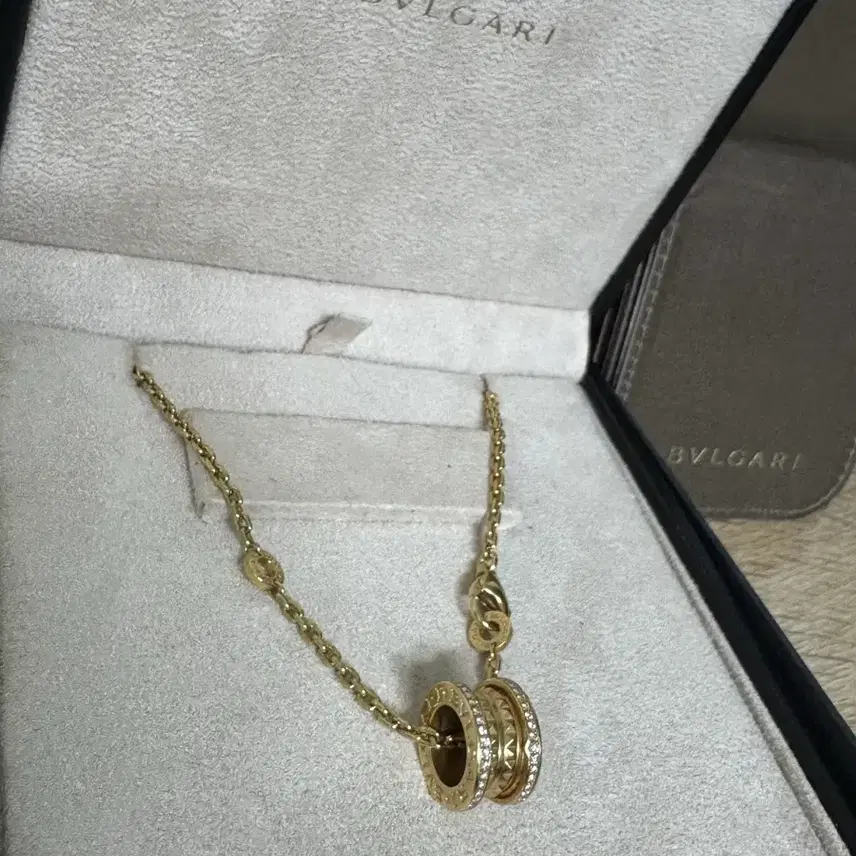 불가리 비제로원 락 펜던트 18K 옐로우골드 다이아 목걸이 358349 사진 4