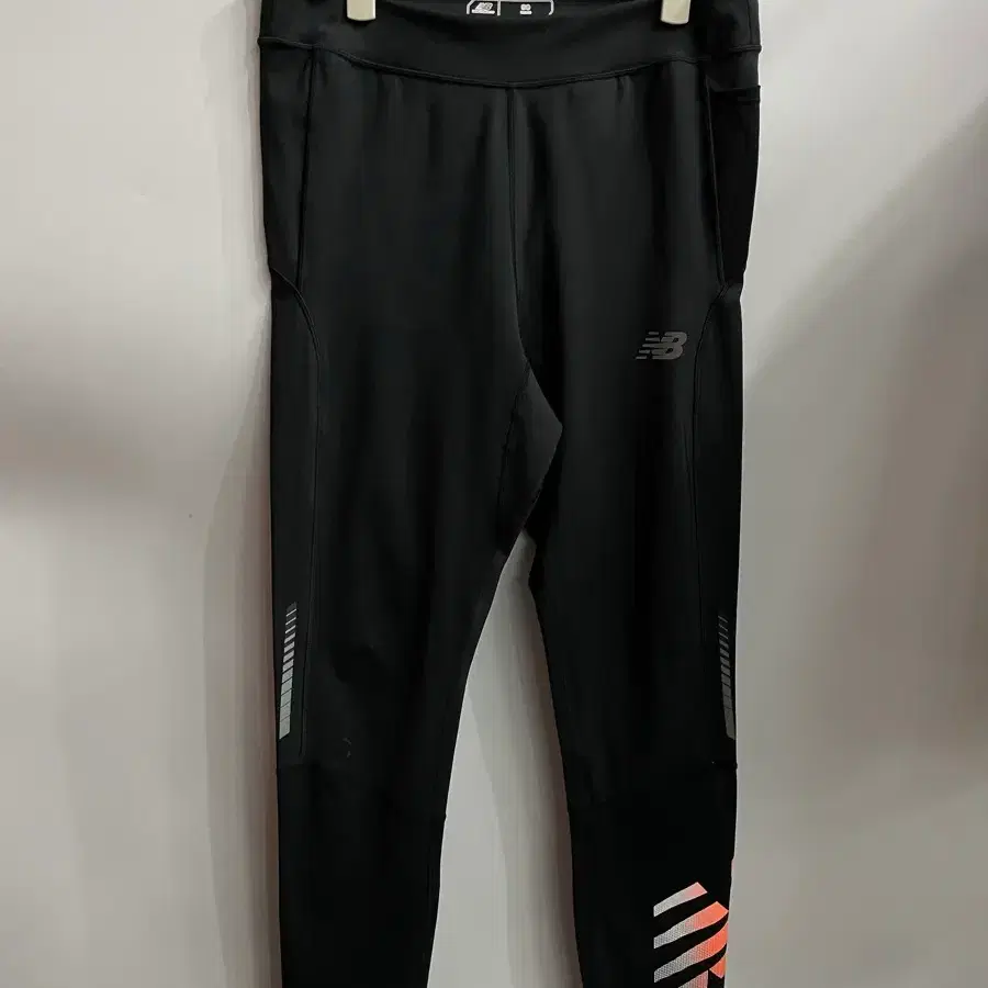 90(XL)] 뉴발란스 로고 포인트 블랙 레깅스 트레이닝 팬츠 1.5