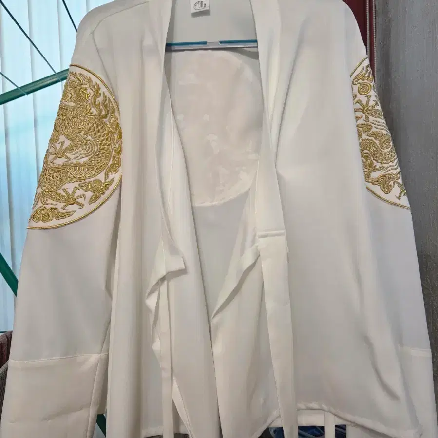 신:서울 곤룡포 장저고리 화이트