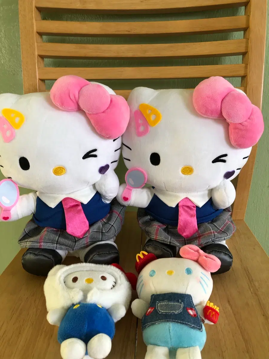 헬로키티 인형