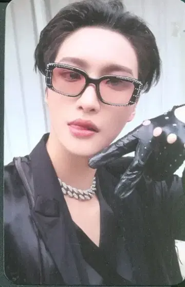 ATEEZ AppleMusic SEONG HWA THE WORLD EP.2:OUTLAW