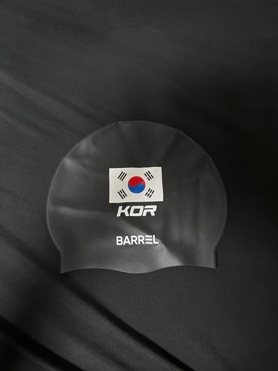 배럴 수영모자 검정 (태극기 패치)