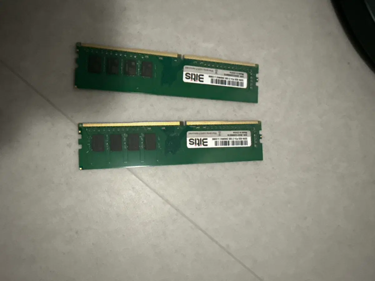 비티스 DDR4 PC4-21300 8GB 2개