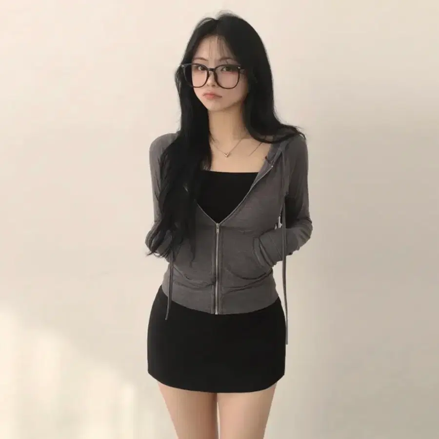 모디무드 슬림핏 무지 트레이닝 후드집업