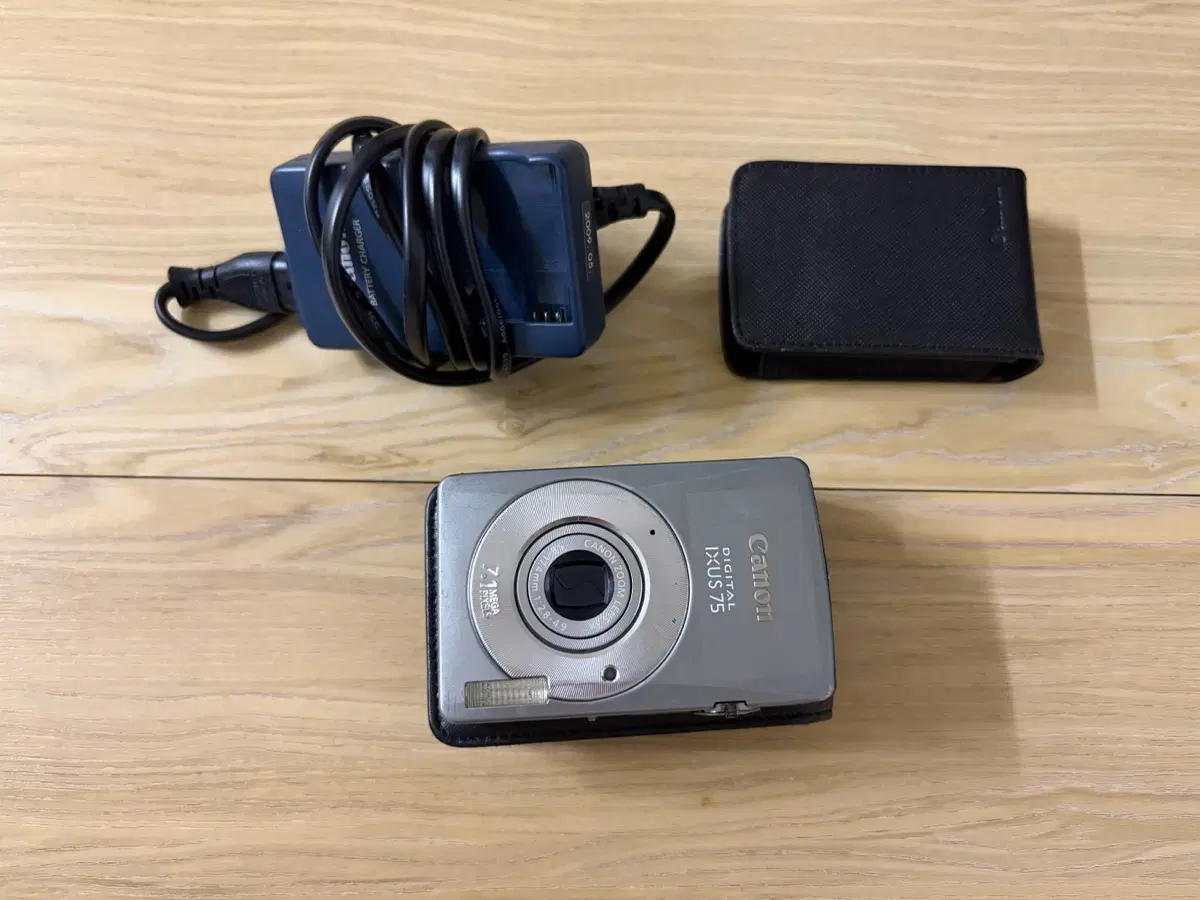canon ixus 75