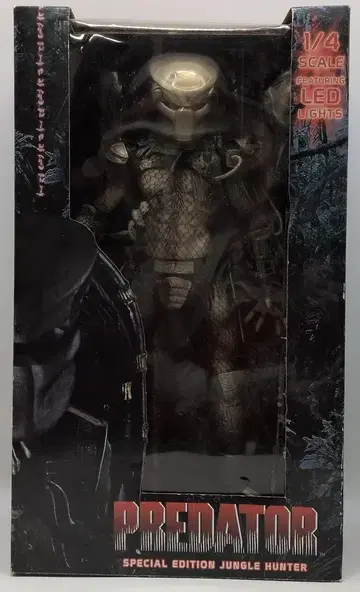 NECA 1/4 SCALE SPECIAL EDITION JUNGLE HUNTER