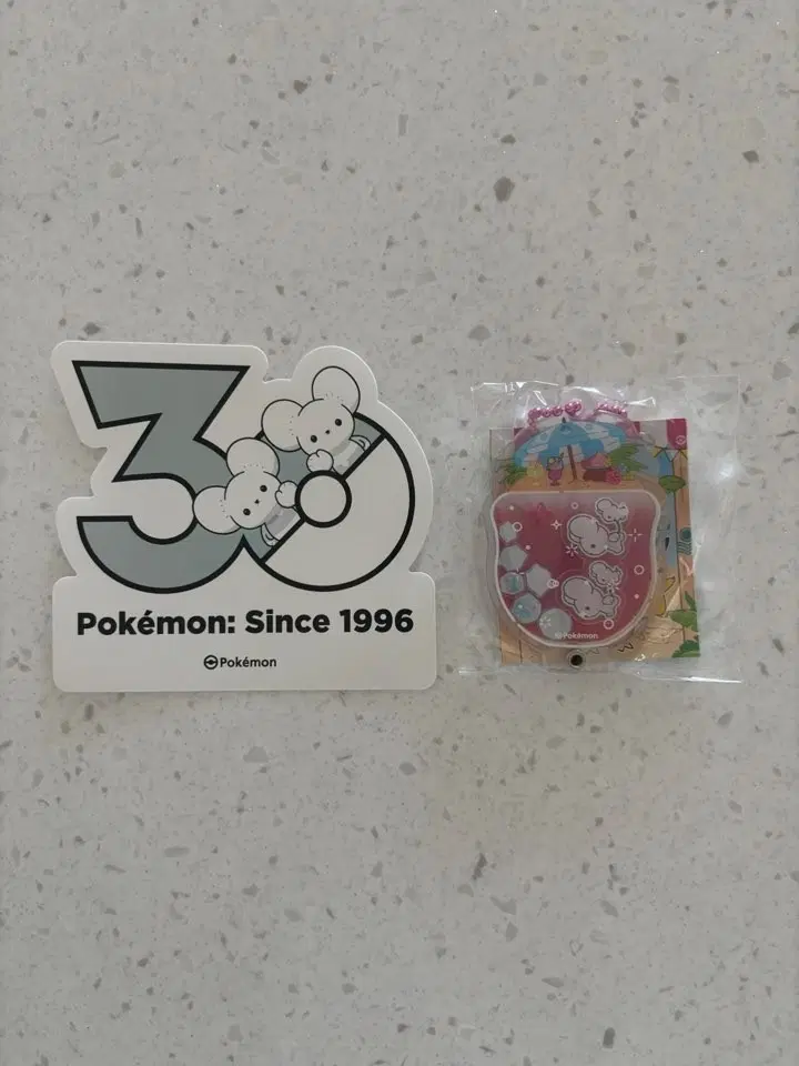 포켓몬 30주년 두리쥐 스티커 & 파밀리쥐 쉐이커 퀴링