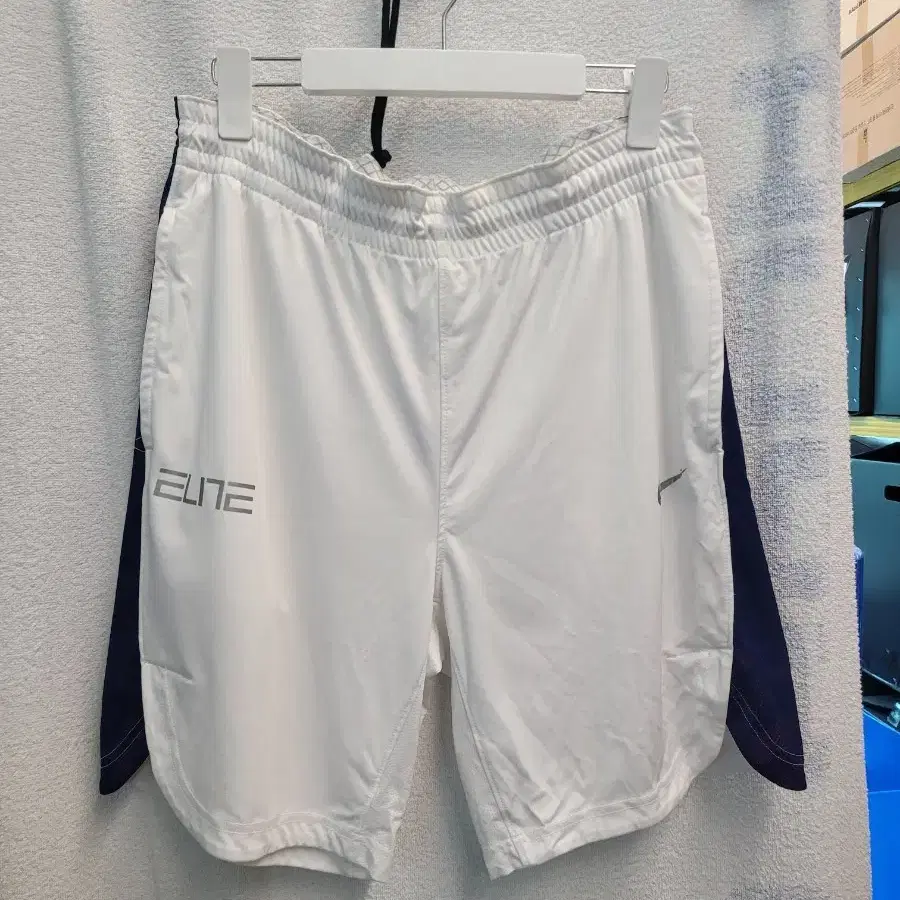 나이키 얇고 시원한 반바지 남성 80,M