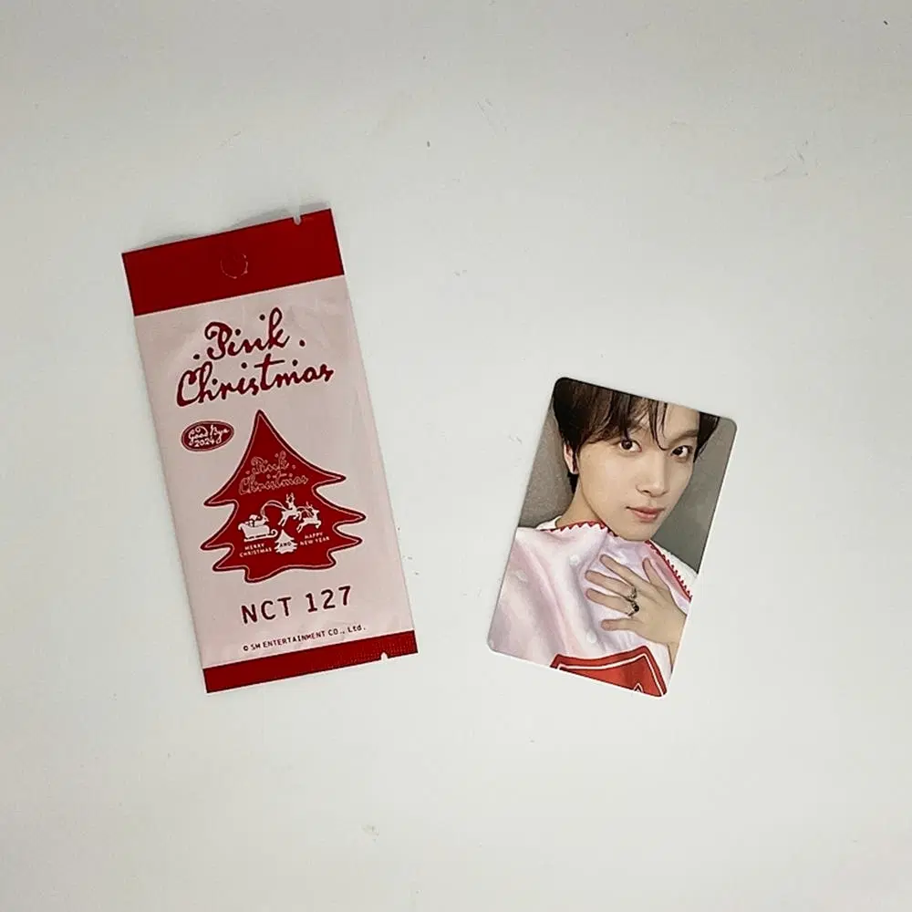 엔시티127 해찬 2024 핑크 크리스마스 포토카드 포카1 NCT127 HAECHAN 2024 PINK CHRISTMAS PHOTOCARD 1