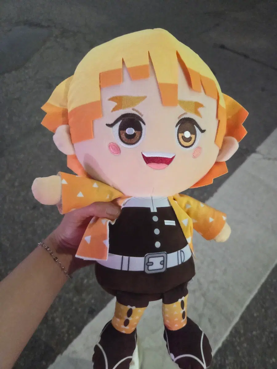 귀멸의칼날 젠이츠 뽑기 인형