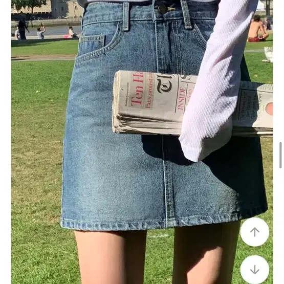 파스텔타임 클루리스 A라인 데님 스커트 기본색상(s)