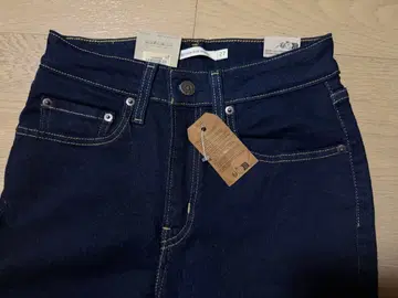 Levi's 721 HIGH RISE SKINNY 네이비 27